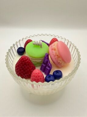 🕯️🍓Strawberry Açaí Dessert Candle - 100% Soy Wax